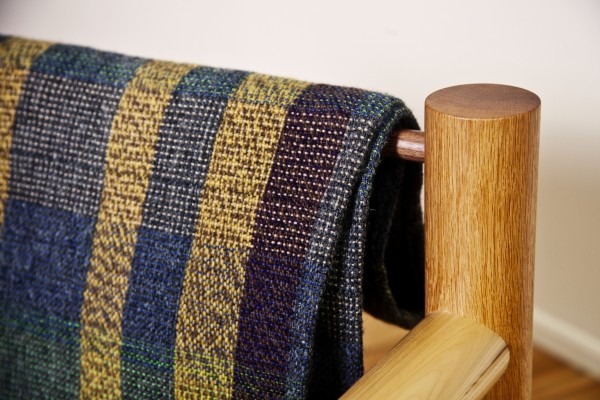 Max-Lamb_Woodware_Lounge-chair-with-blanket_detail